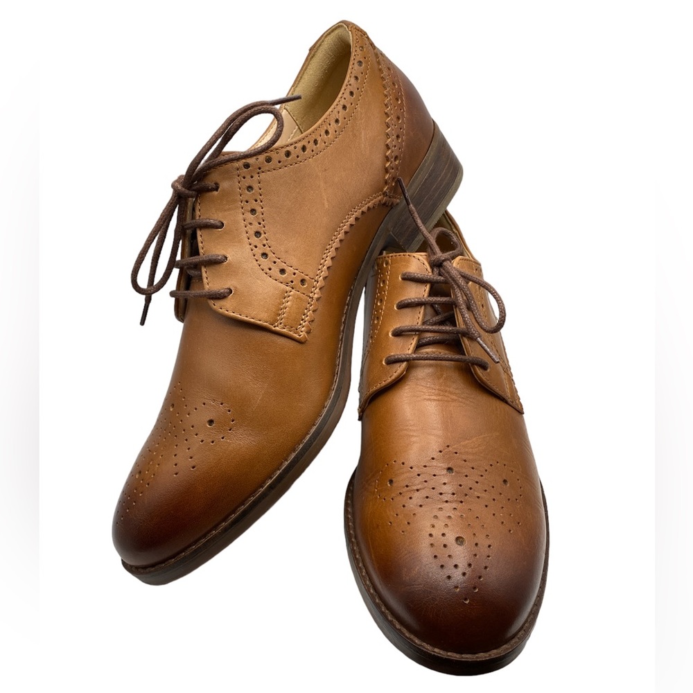 Clarks Wingtip Derby Oxfords, Size 10